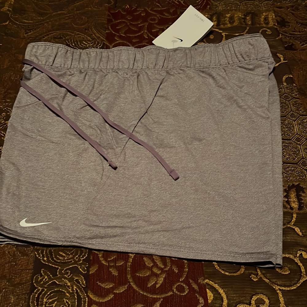 Nike Dri Fit Loose Fit 5 In Short